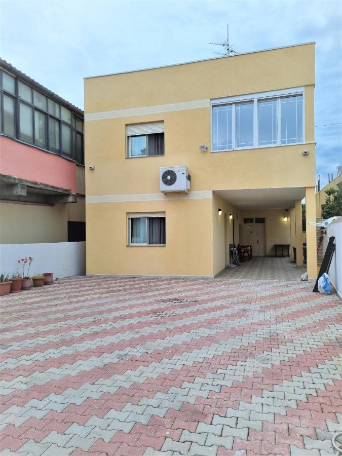 My Holiday House Hotel Durrës Buitenkant foto